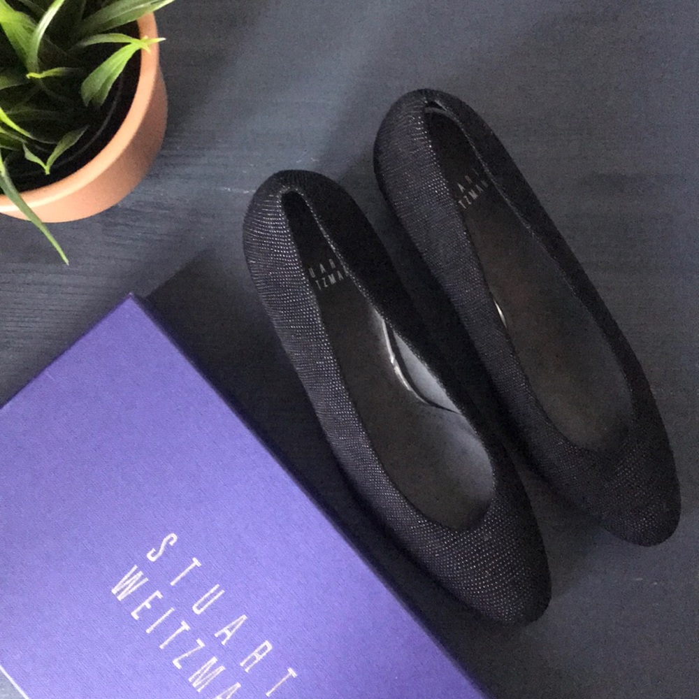 Stuart Weitzman Pindot Nappa Heel with Box